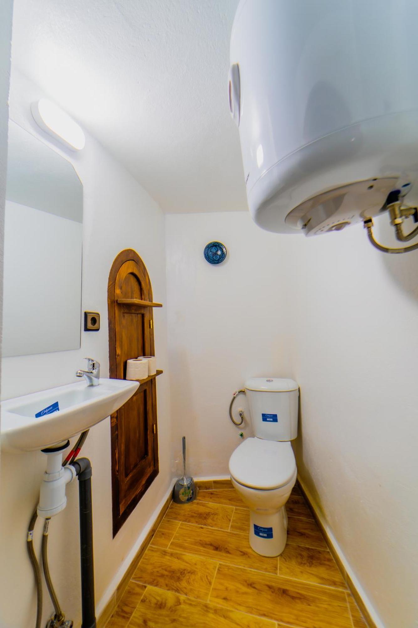 Splendid Traditioanal House In The Main Square Apartment
