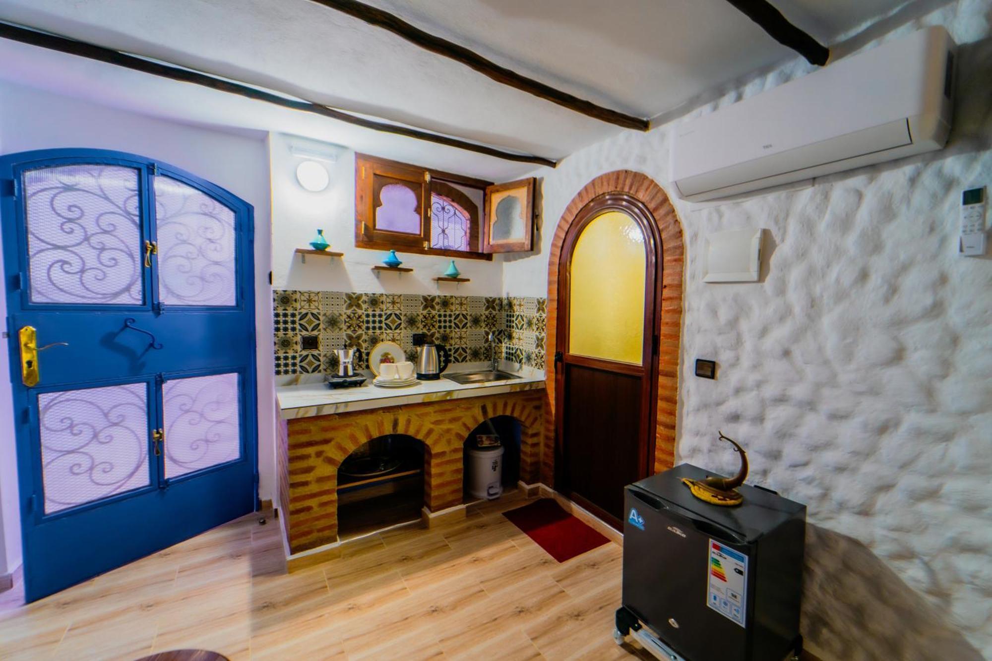 Splendid Traditioanal House In The Main Square Chefchaouen