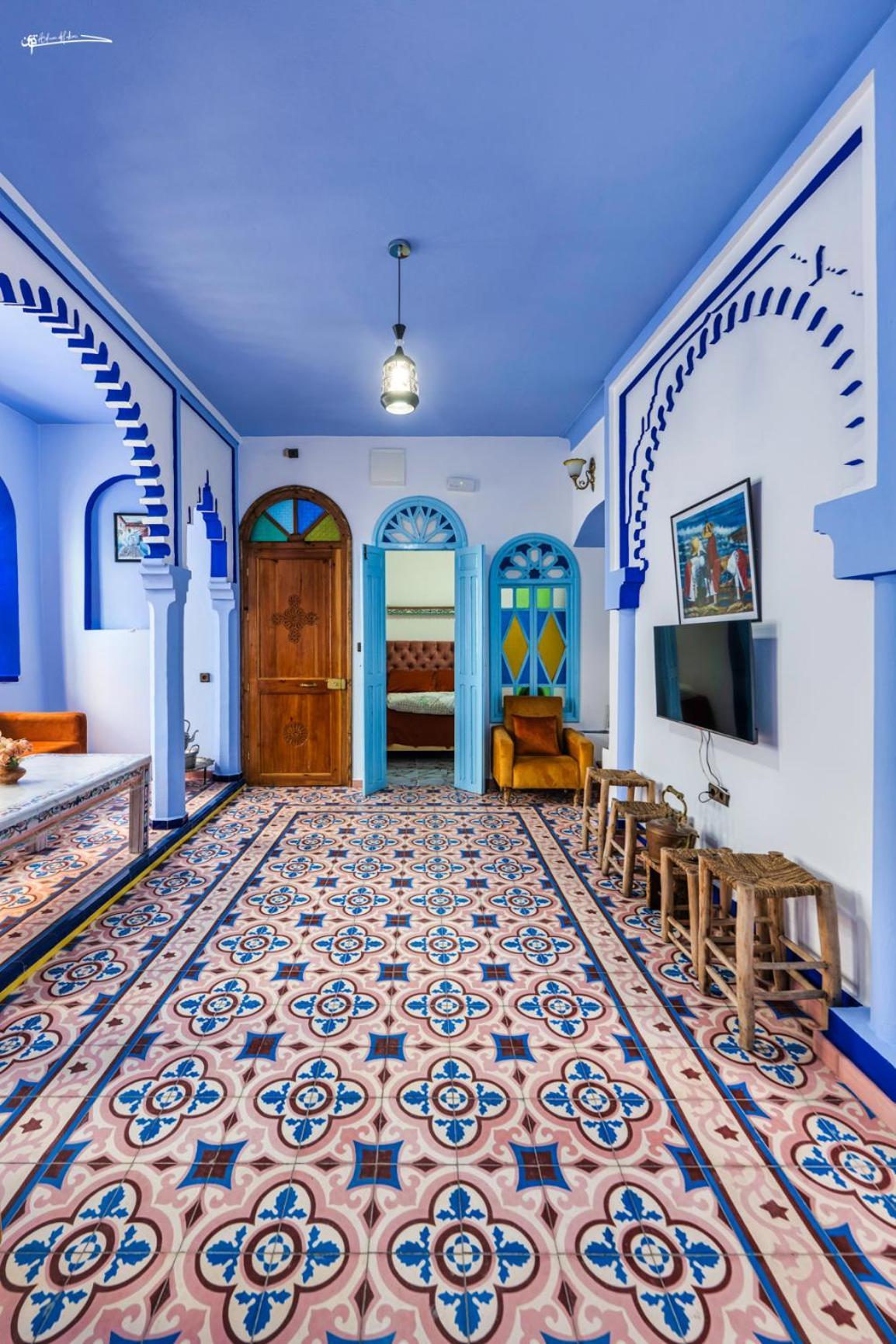 Splendid Traditioanal House In The Main Square Apartment